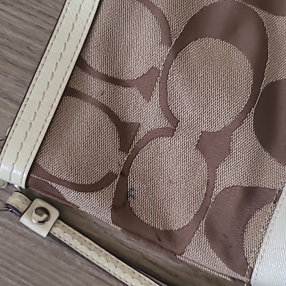 RARE Coach Purse,VINTAGE With Certificate Of Authenticity - Picture 3 of 6